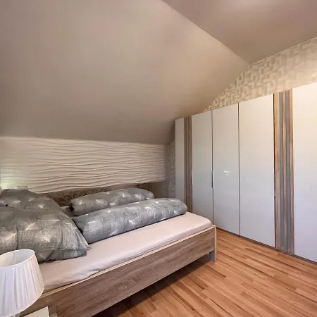 A&d Elsasser Blick - Bei Buehl, Baden-baden & Schwarzwald Бюлерталь